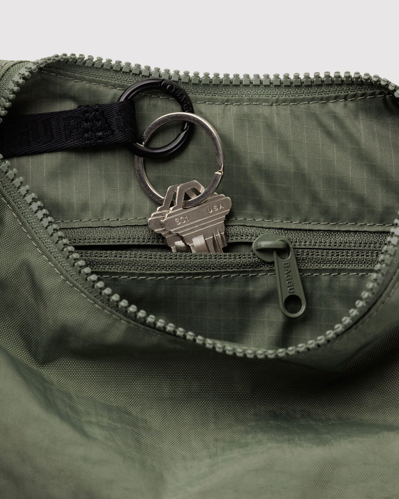 Small Nylon Crescent Bag Z2