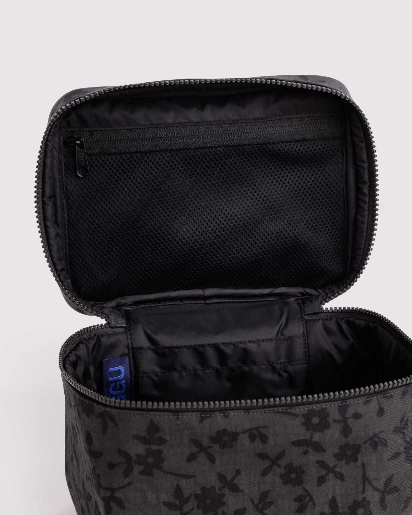 Large Cosmetic Case S4