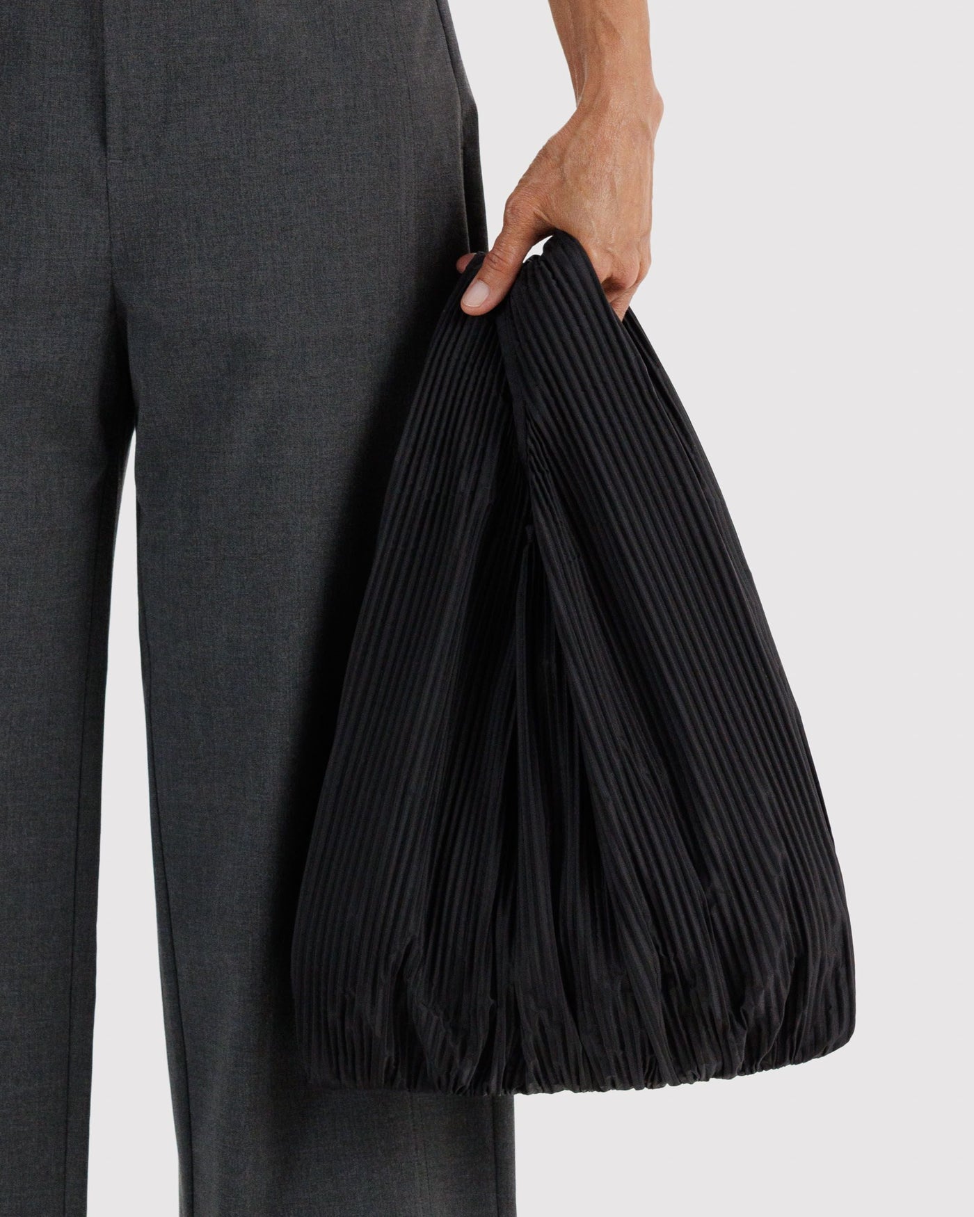 Pleated Y0