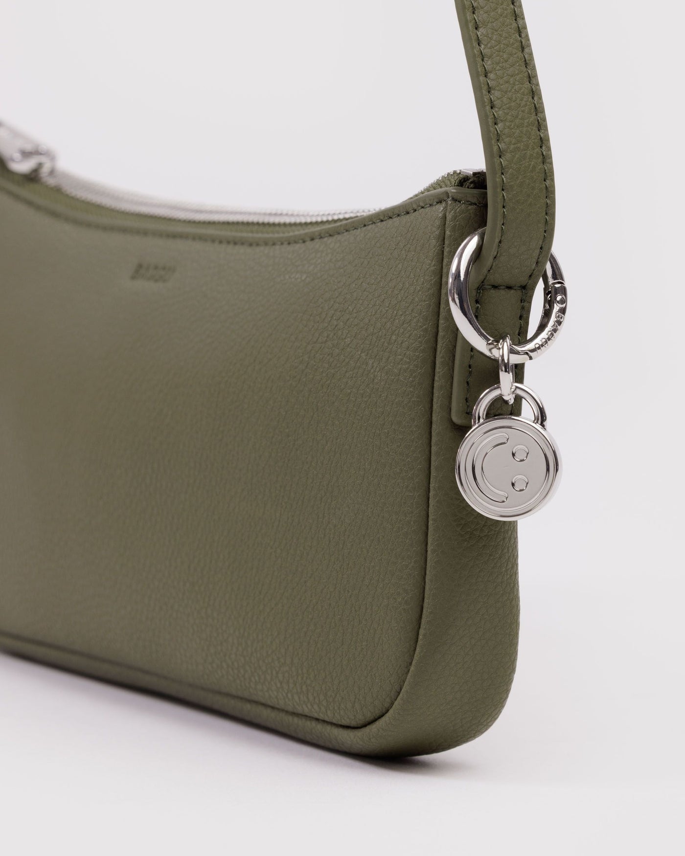 Recycled Leather Pochette R5