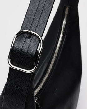 Recycled Leather Shoulder Bag Q5