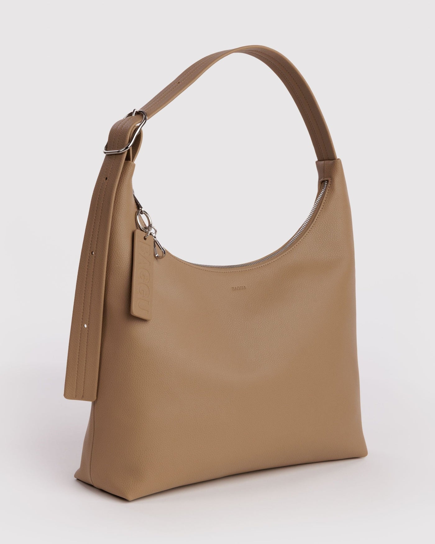 Recycled Leather Shoulder Bag Q5