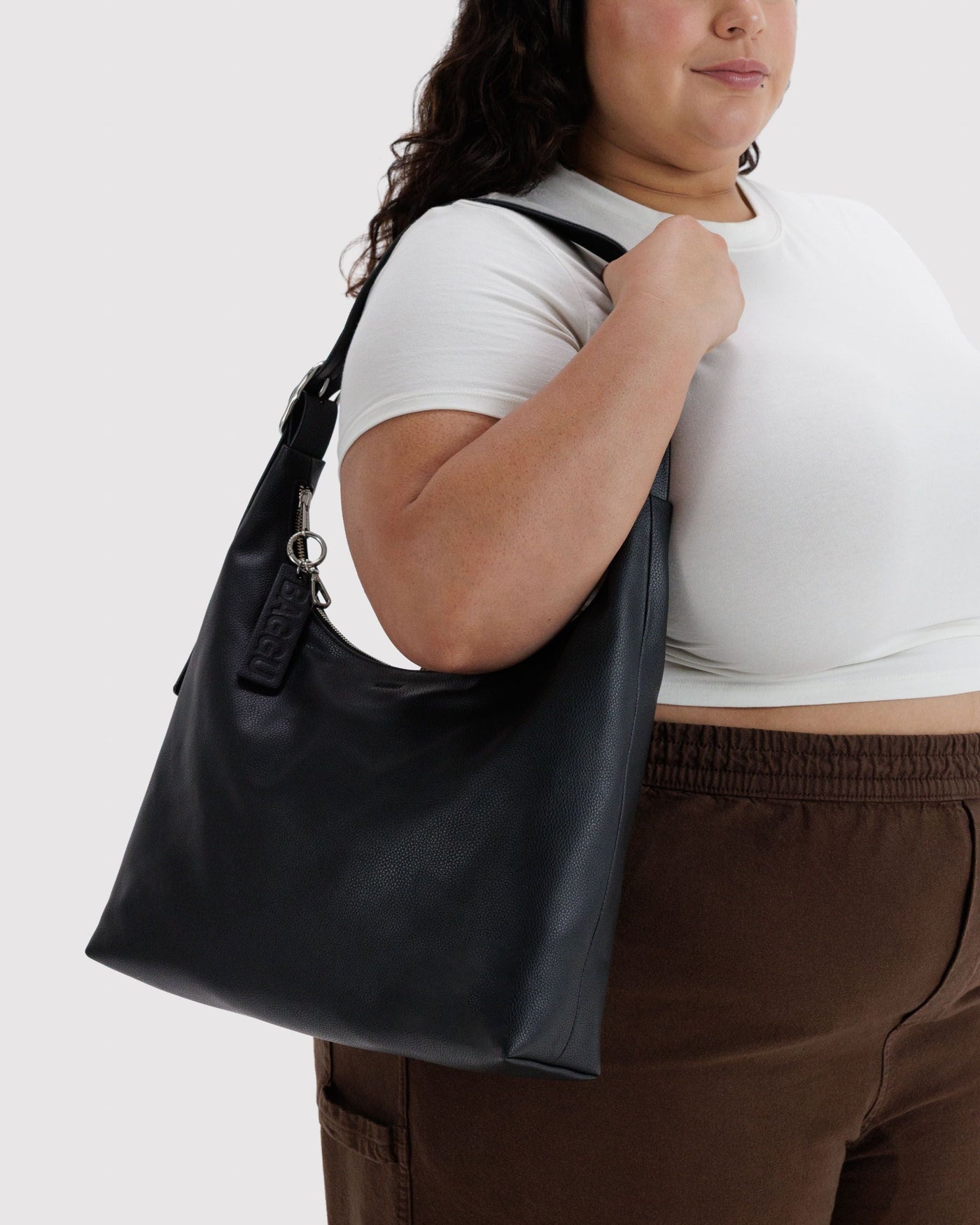 Recycled Leather Shoulder Bag Q5